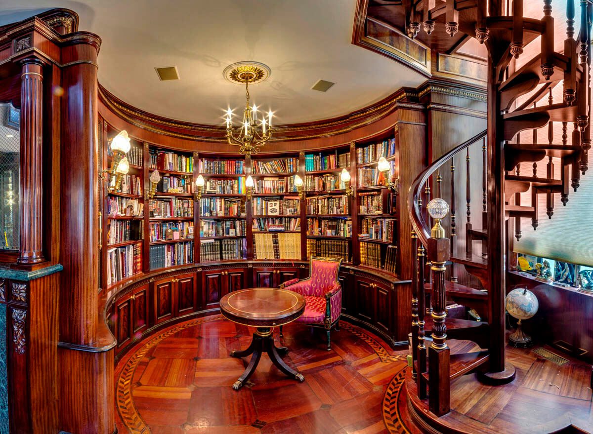 Classic-Home-Library-Design-Round-Stair.jpg